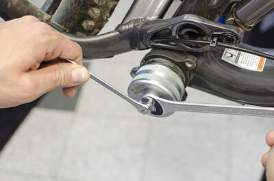 ORTA GÖBEK SÖKME APARATI BB90 UYUMLU 1625/2BB90 - 623085